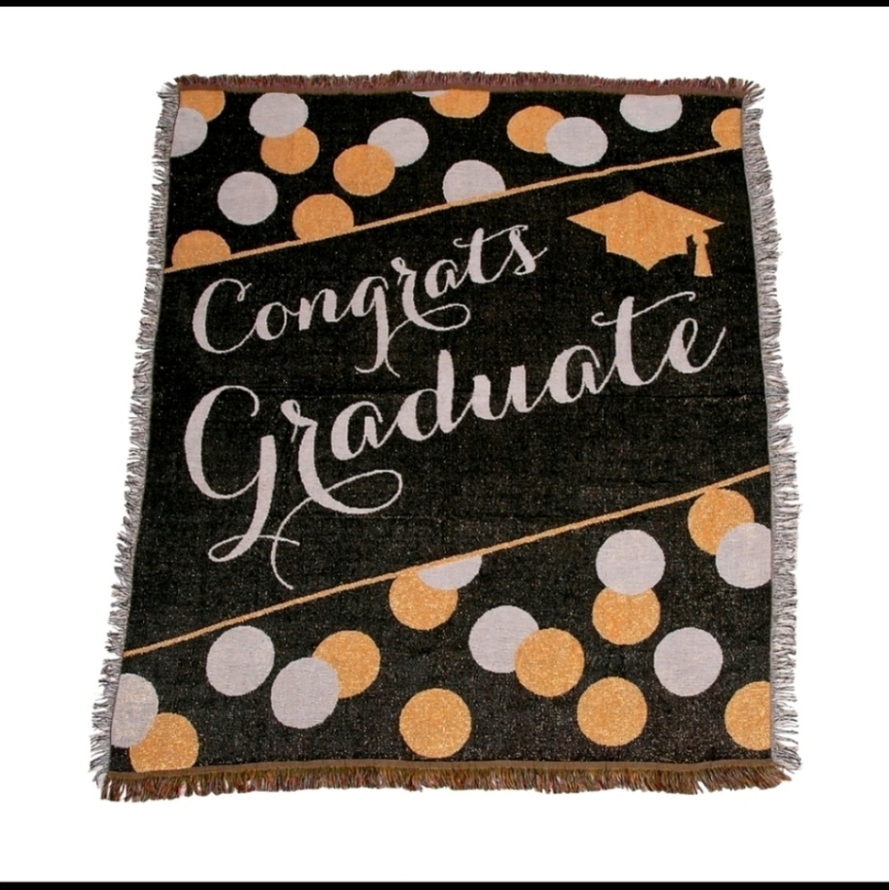 Graduation Throw "Congrats Graduate" quote